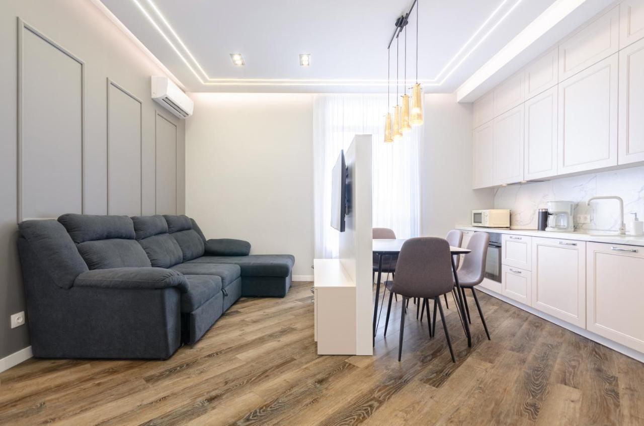 Petrovdom Ж38 In Luxury Apartments At 68 Zhylyanska Street,38 Perlyna Kiev Ngoại thất bức ảnh